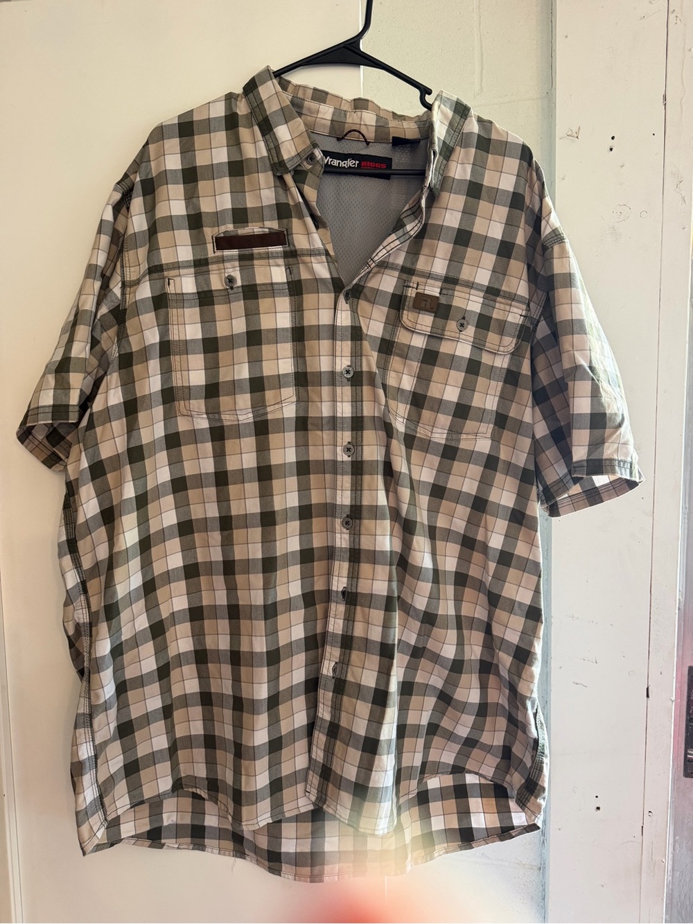 Wrangler Short Sleeve Plaid Button-Down Shirt - Olive & Cream & Tan